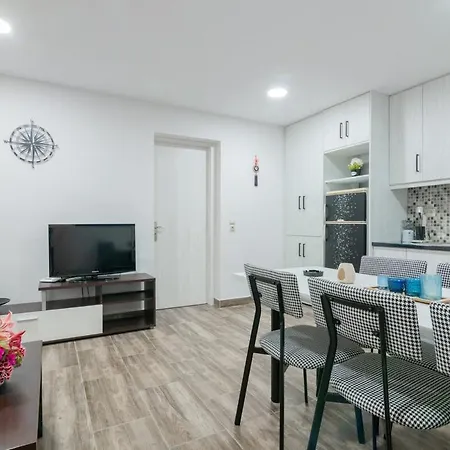 Casa Di Campo- Relax Only 5 Minutes Away From The And By Mana Gers *